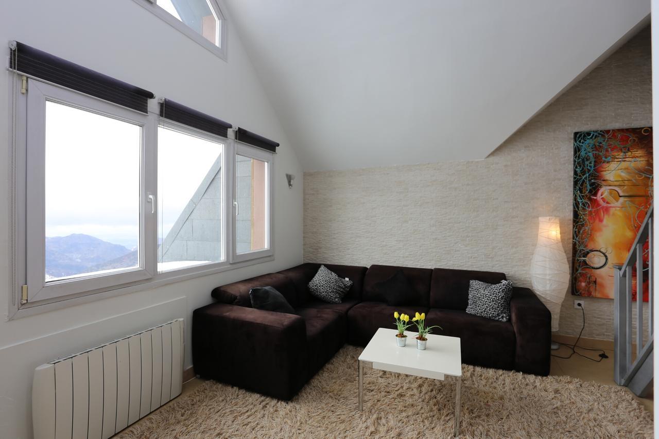 Miramar Ski A Pie De Pista - Atico Duplex , 4 Habitaciones Sierra Nevada Eksteriør billede